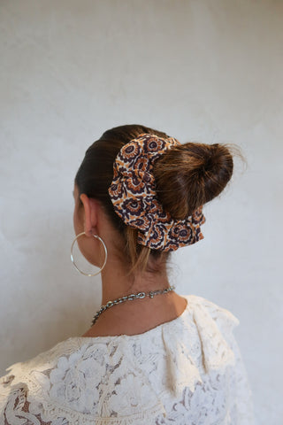 Sannah Jumbo Scrunchie